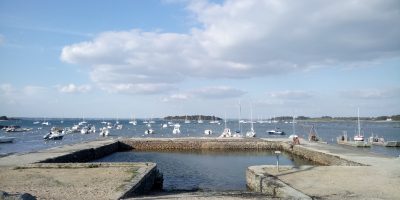Port du Logéo à Sarzeau Mickaël RIO- Moniteur- Guide de pêche Golfe du Morbihan- Sortie pêche en mer en bateau au départ du port du Logeo à Sarzeau- Guide de pêche Morbihan- pêche au bar Morbihan- Sortie pêche en mer à Sarzeau, Presqu'îles de Rhuys, à 5mn d'Arzon et 20mn de Vannes