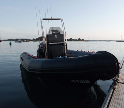 Sortie peche en mer en bateau dans le Golfe du Morbihan, avec Mickaël RIO, moniteur guide de pêche